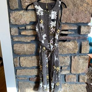 New with tags Banana Republic Dress with Pockets